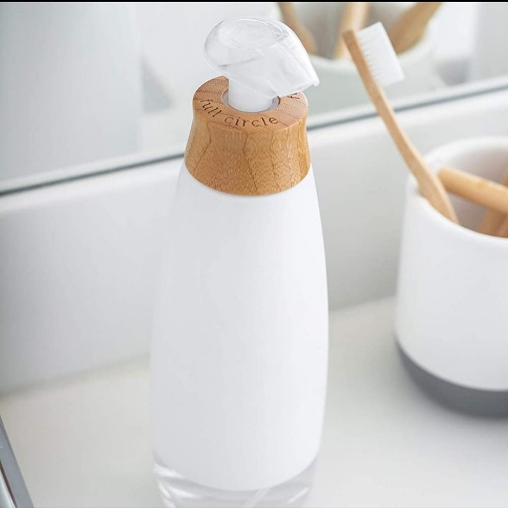 Full circle foam soap dispenser, Bamboo lid - Picture 3 of 6